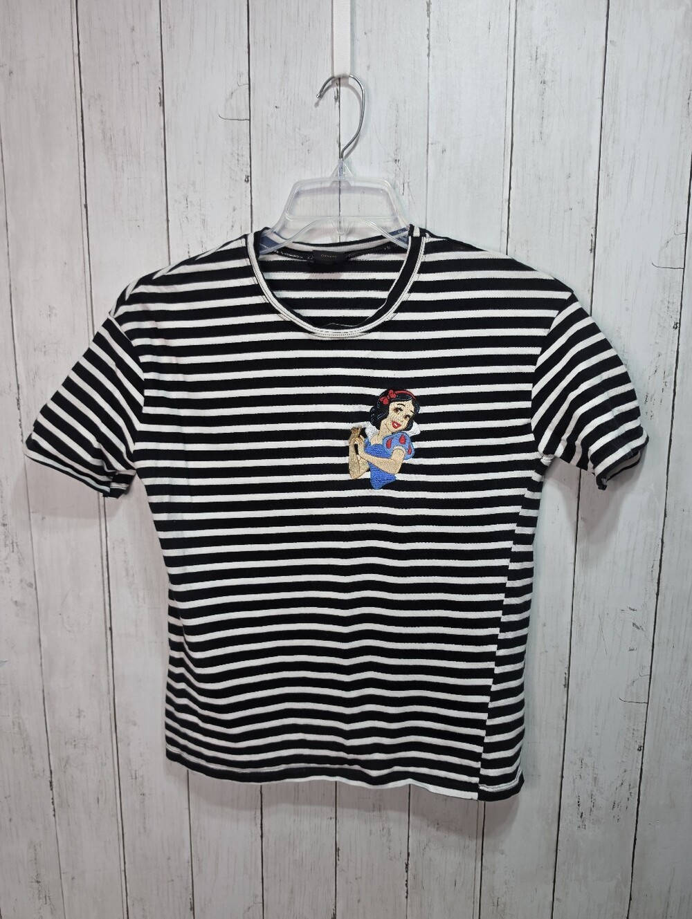 Zara Disney Princess Striped Short Sleeve Snow White Embroidered Size Large.